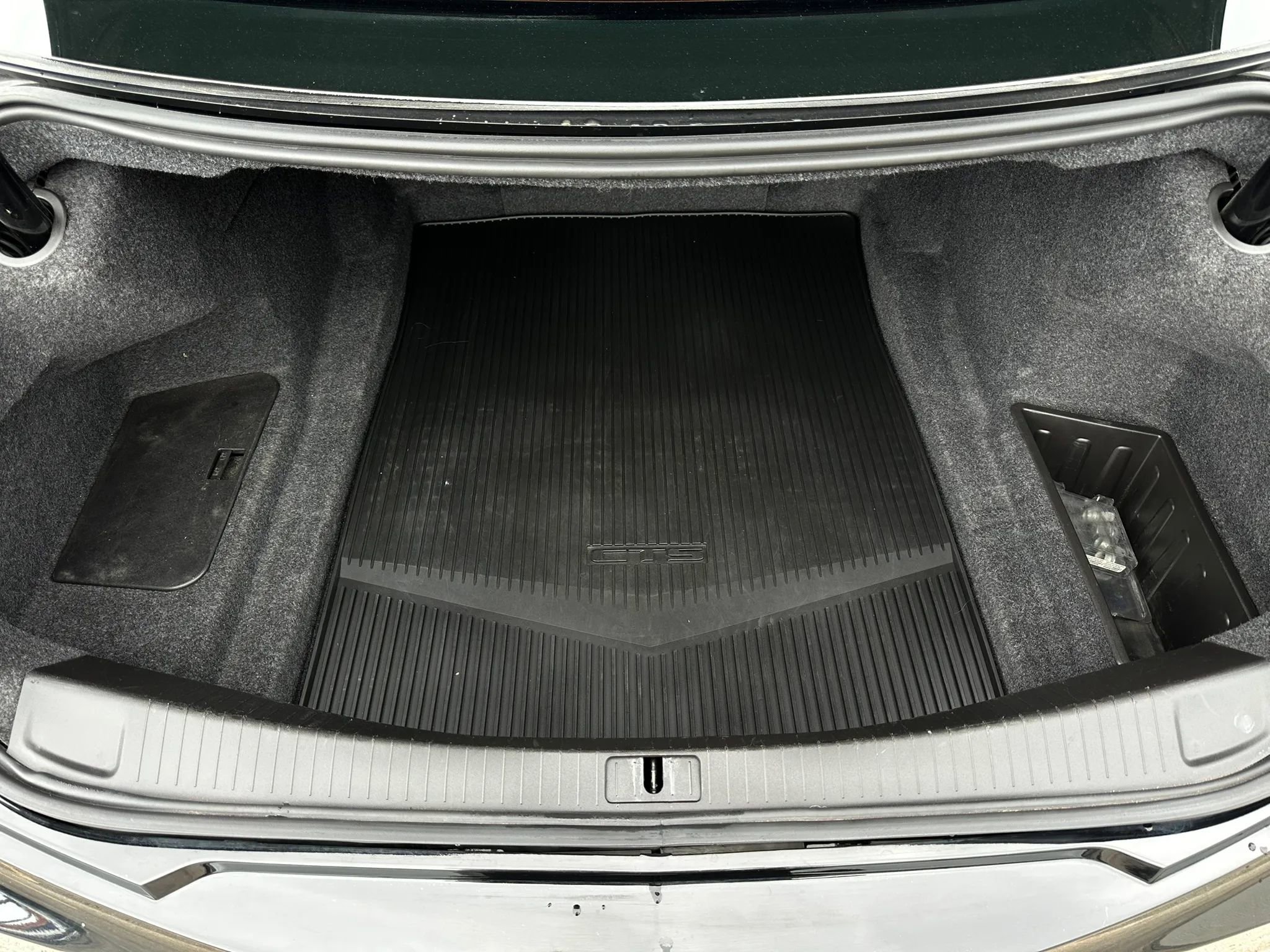 Used 2019 Cadillac CTS AWD Sedan w/ Seating Package image 18