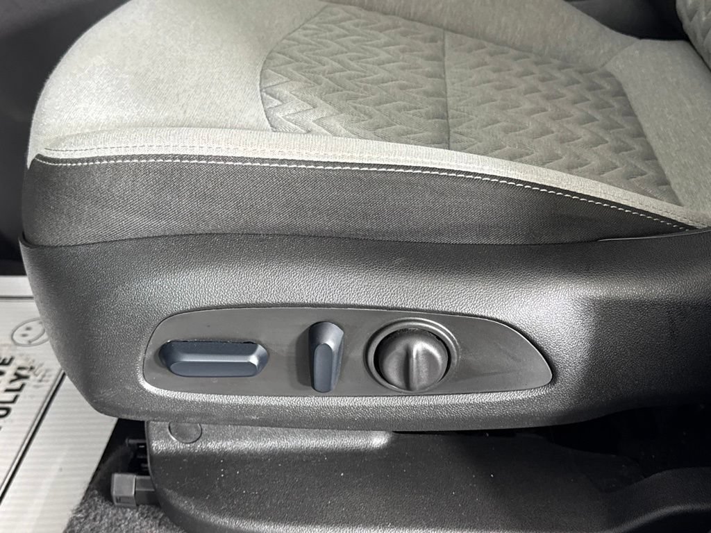 Certified 2024 Chevrolet Equinox LT AWD/4WD image 34