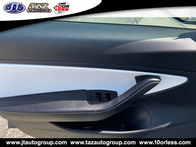 Used 2018 Tesla Model 3 Mid Range RWD image 11