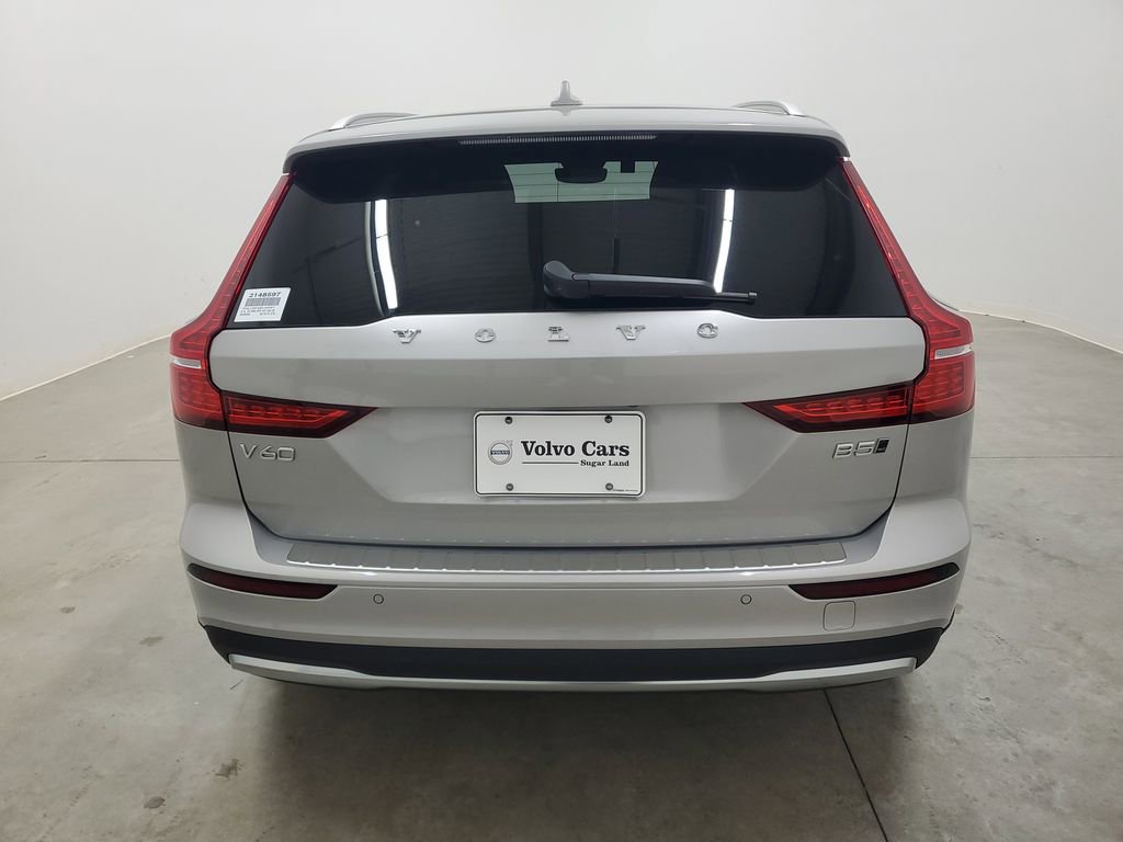 New 2025 Volvo V60 B5 Cross Country Ultra w/ Protection Package Premier image 6