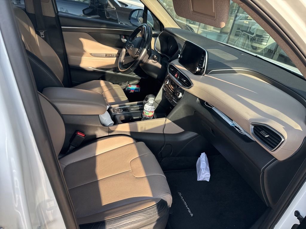 Used 2019 Hyundai Santa Fe FWD image 2