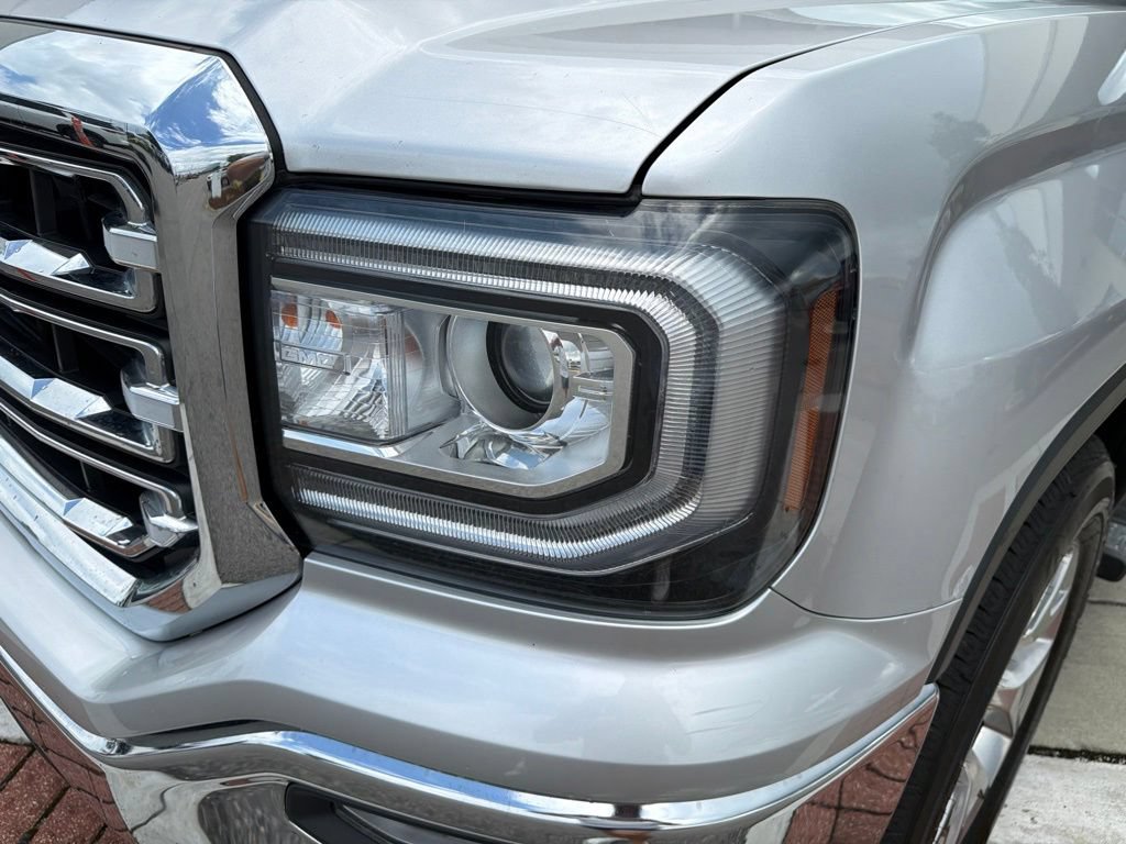 Used 2018 GMC Sierra 1500 SLT w/ SLT Premium Package AWD/4WD image 12