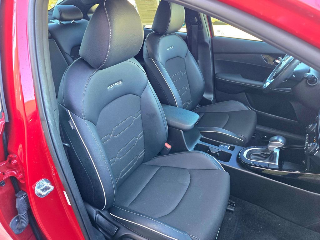 Used 2024 Kia Forte GT-Line w/ GT-Line Premium Package image 25
