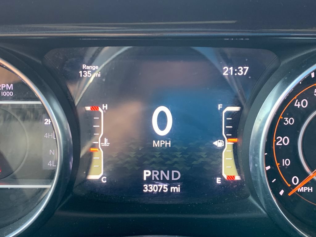 Used 2021 Jeep Wrangler Unlimited Sahara AWD/4WD image 29