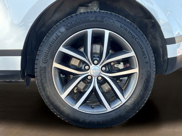 Used 2024 Land Rover Range Rover Evoque S image 13