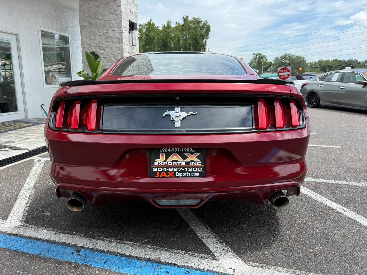 Used 2017 Ford Mustang Coupe RWD image 18