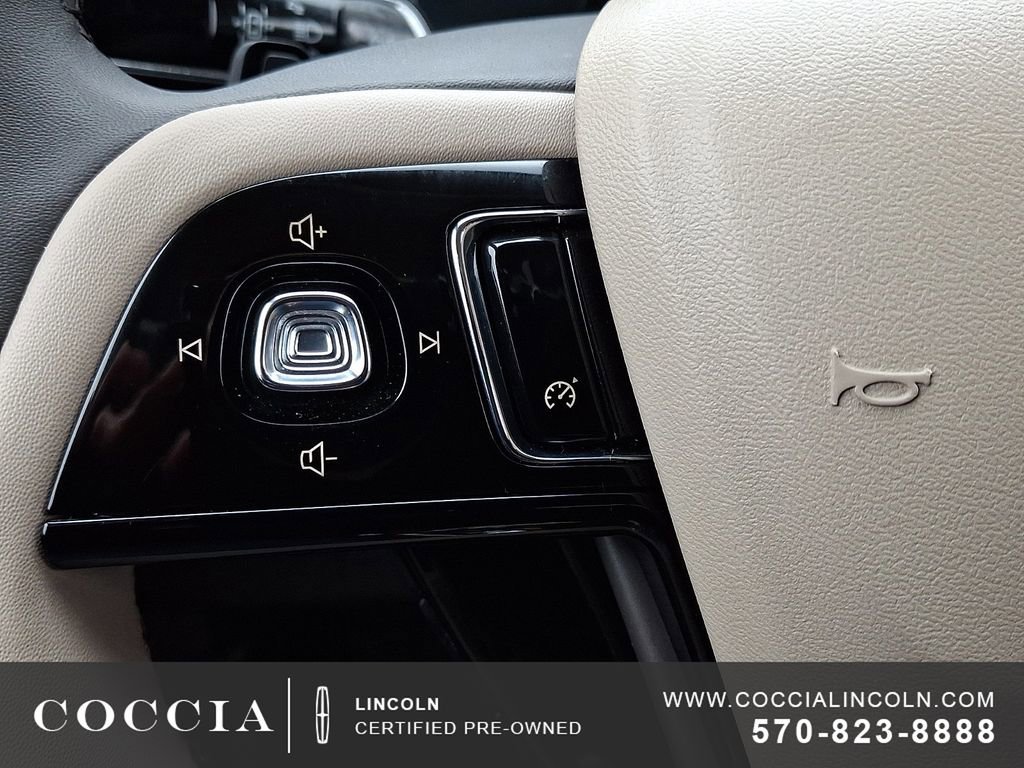 Used 2022 Lincoln Corsair AWD w/ Equipment Group 101A image 21