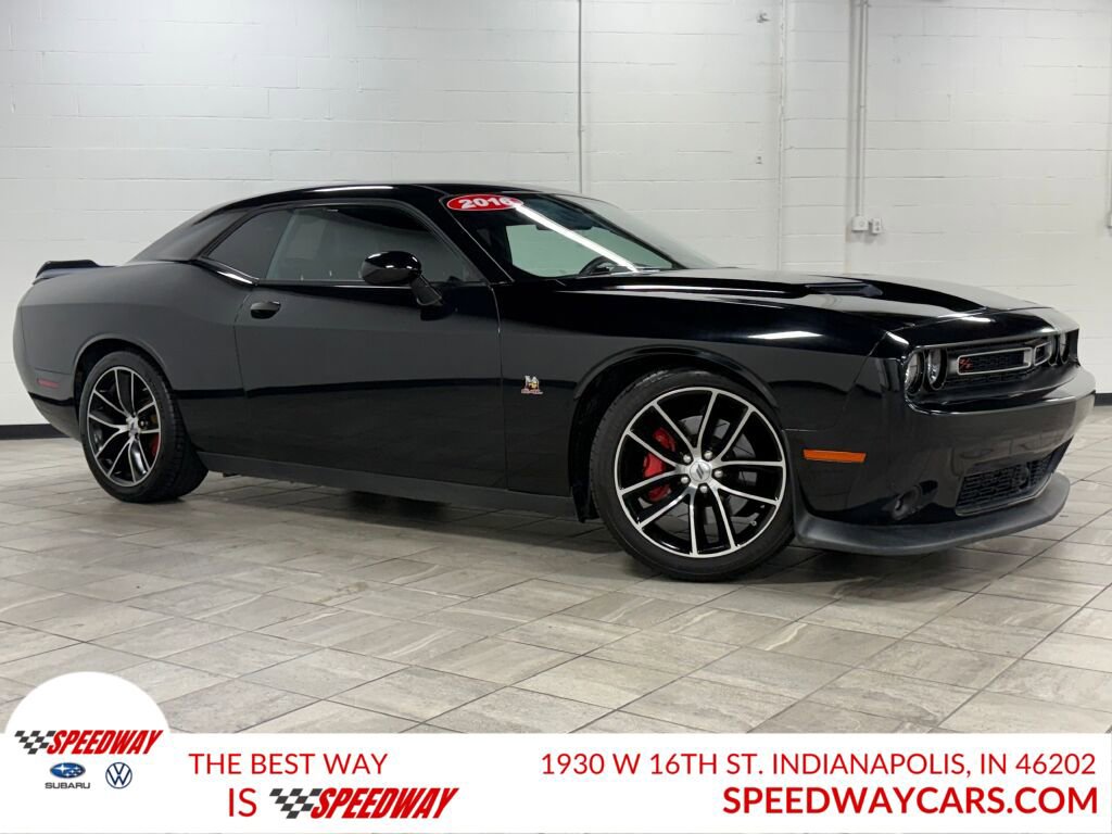 Used 2016 Dodge Challenger R/T Scat Pack w/ Leather Interior Group