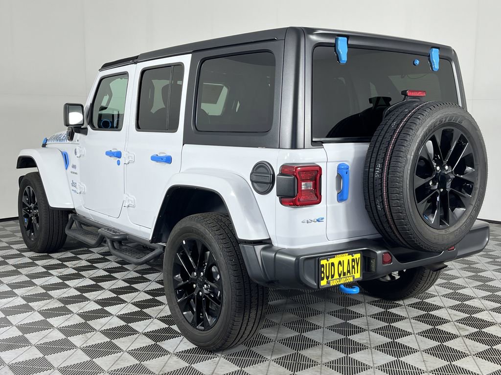 Used 2022 Jeep Wrangler Unlimited Sahara image 8