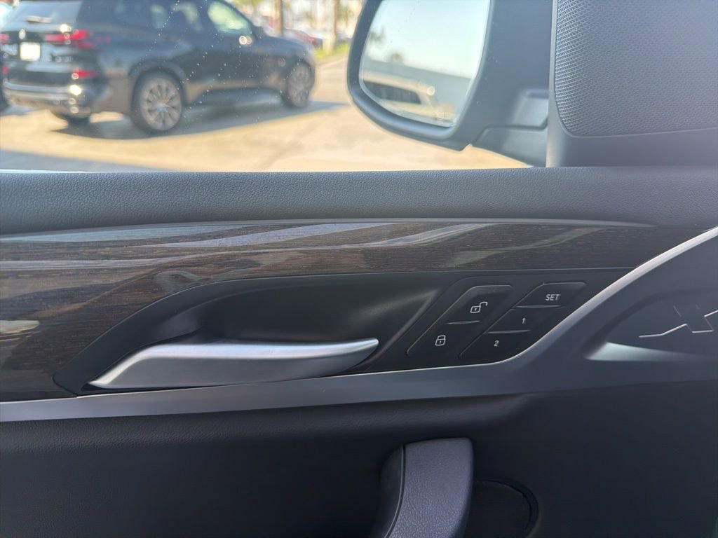 Used 2023 BMW X3 sDrive30i w/ Premium Package w/ZPA image 6