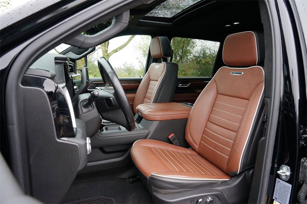 Used 2024 GMC Sierra 3500 Denali Ultimate image 13