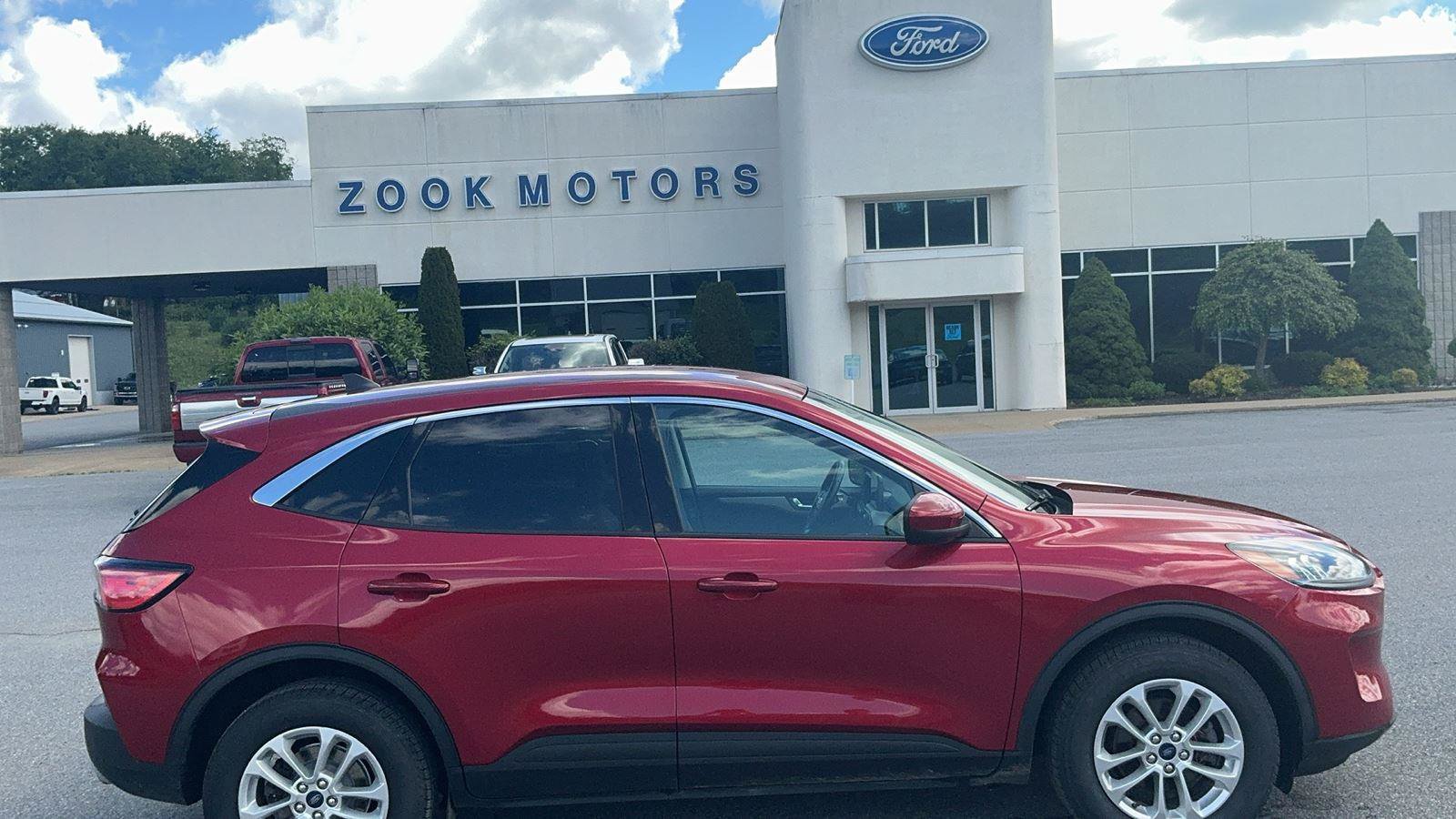 Certified 2021 Ford Escape SE w/ Convenience Package AWD/4WD image 4