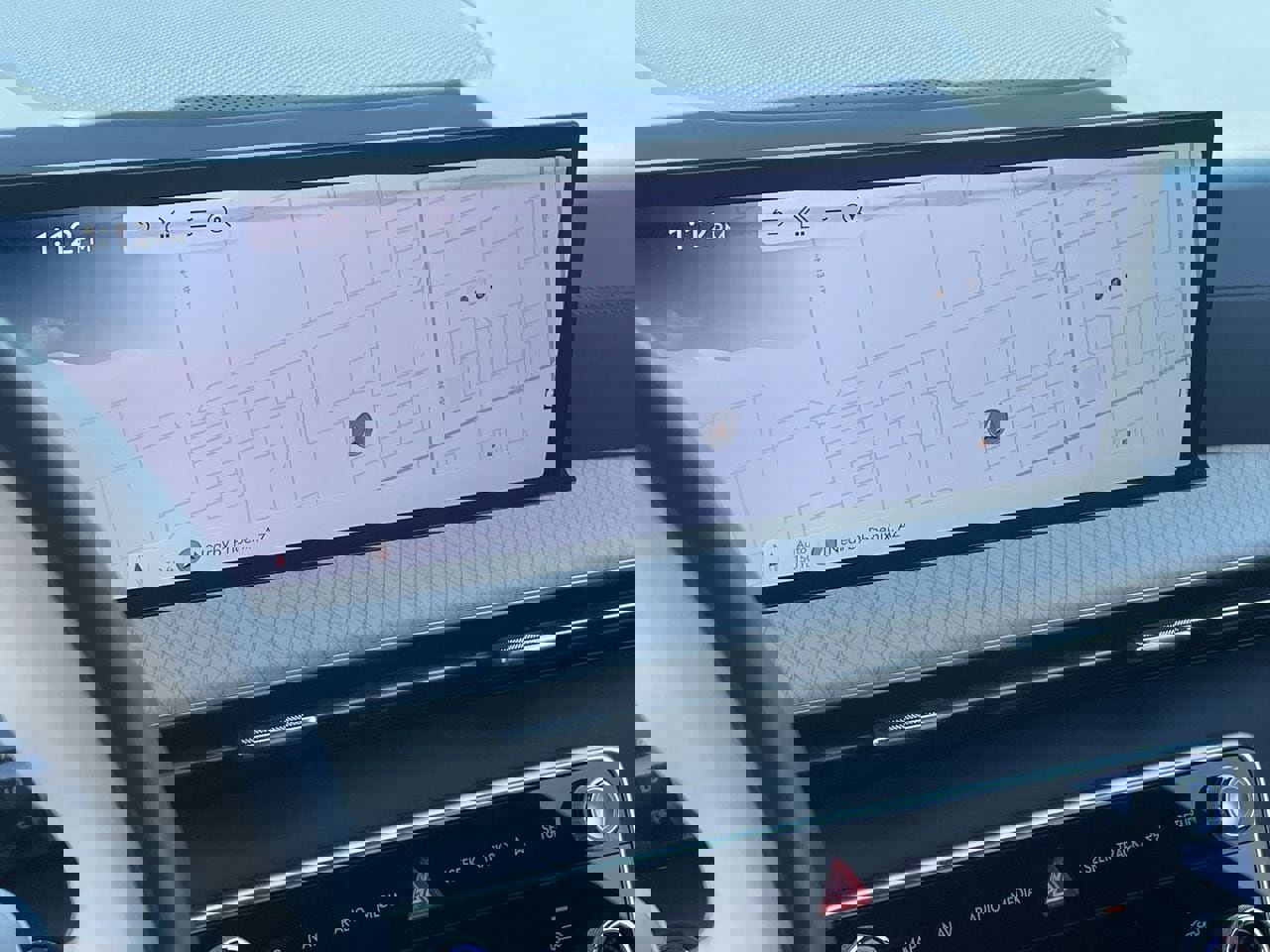 Used 2025 Genesis GV80 3.5T Prestige image 25