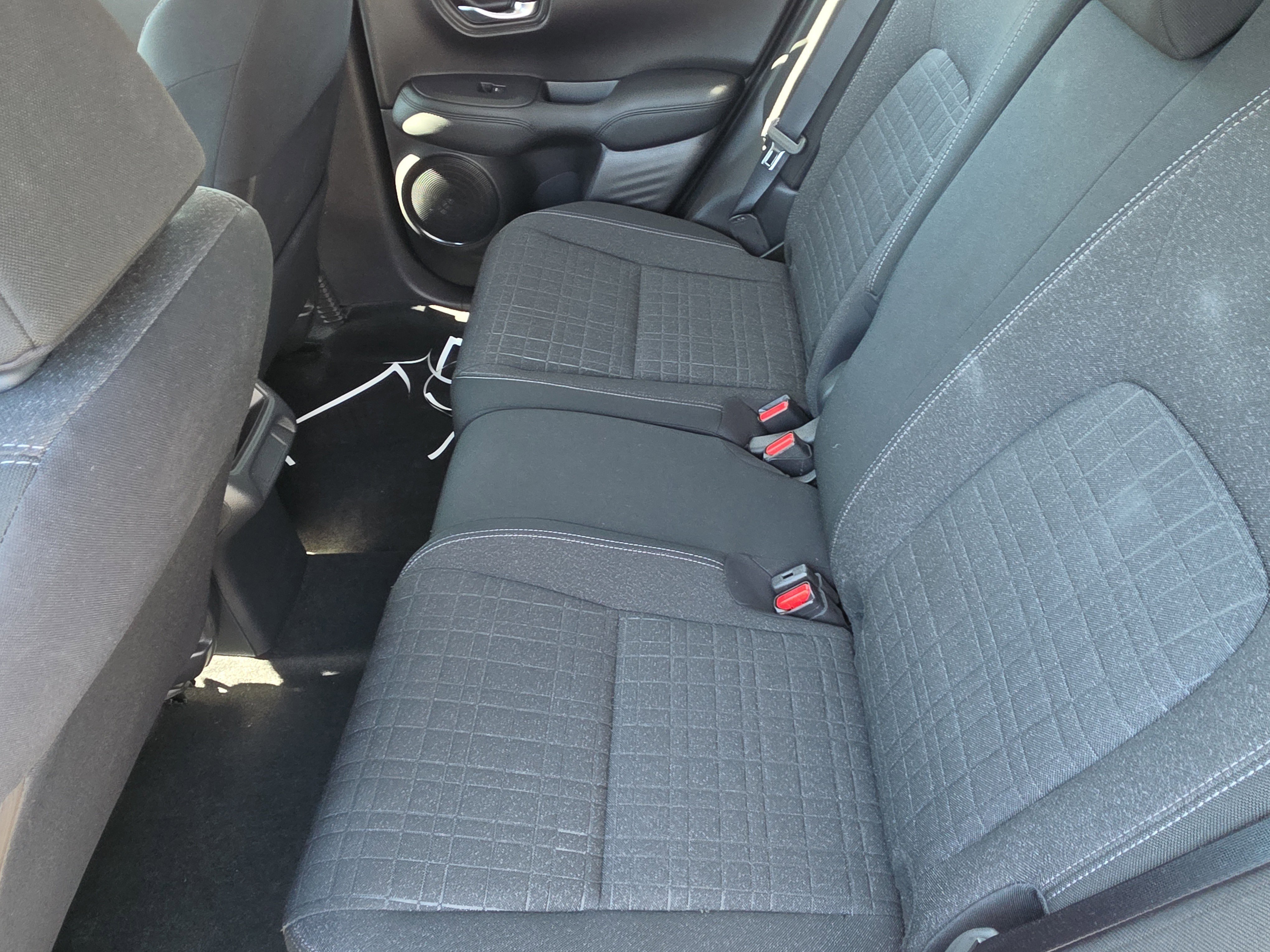 Certified 2023 Honda HR-V LX image 12