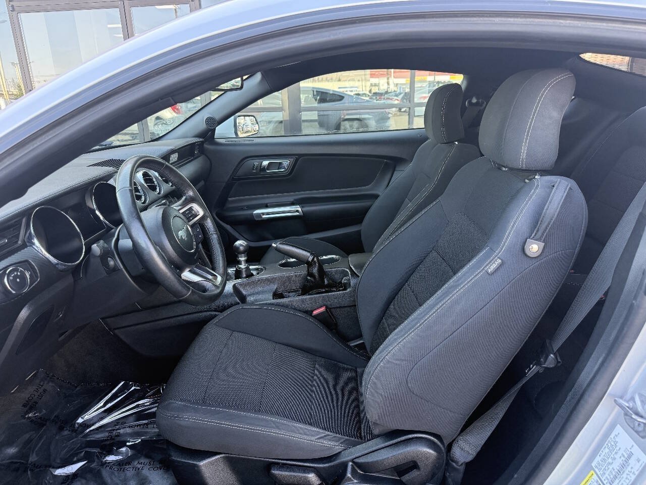 Used 2016 Ford Mustang Coupe RWD image 8