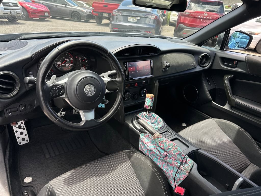 Used 2020 Toyota 86 RWD image 14