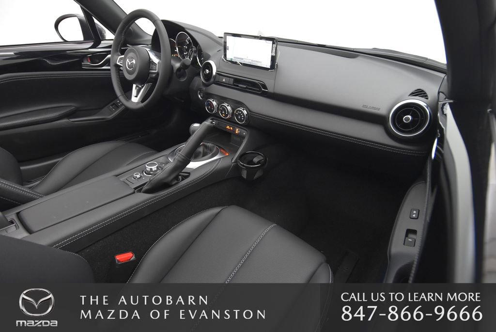 New 2026 MAZDA MX-5 Miata RF Grand Touring w/ Appearance Package RWD image 30