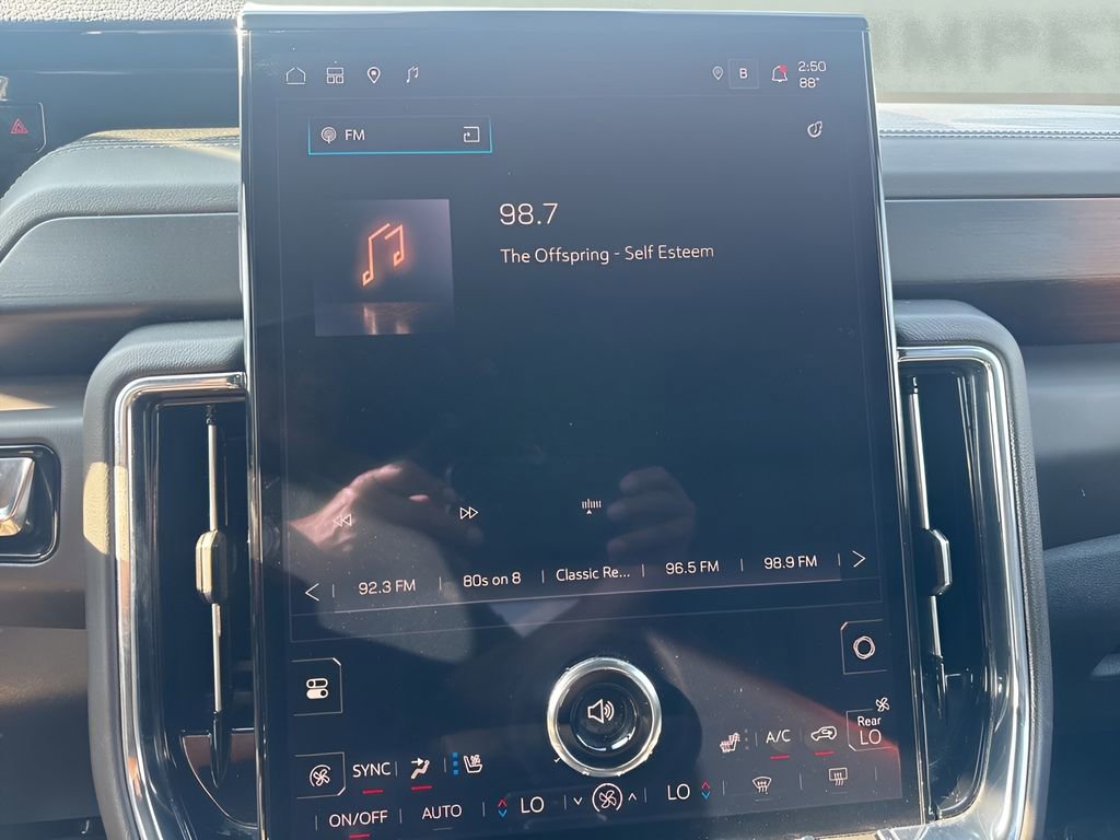 Used 2025 GMC Yukon Denali image 19