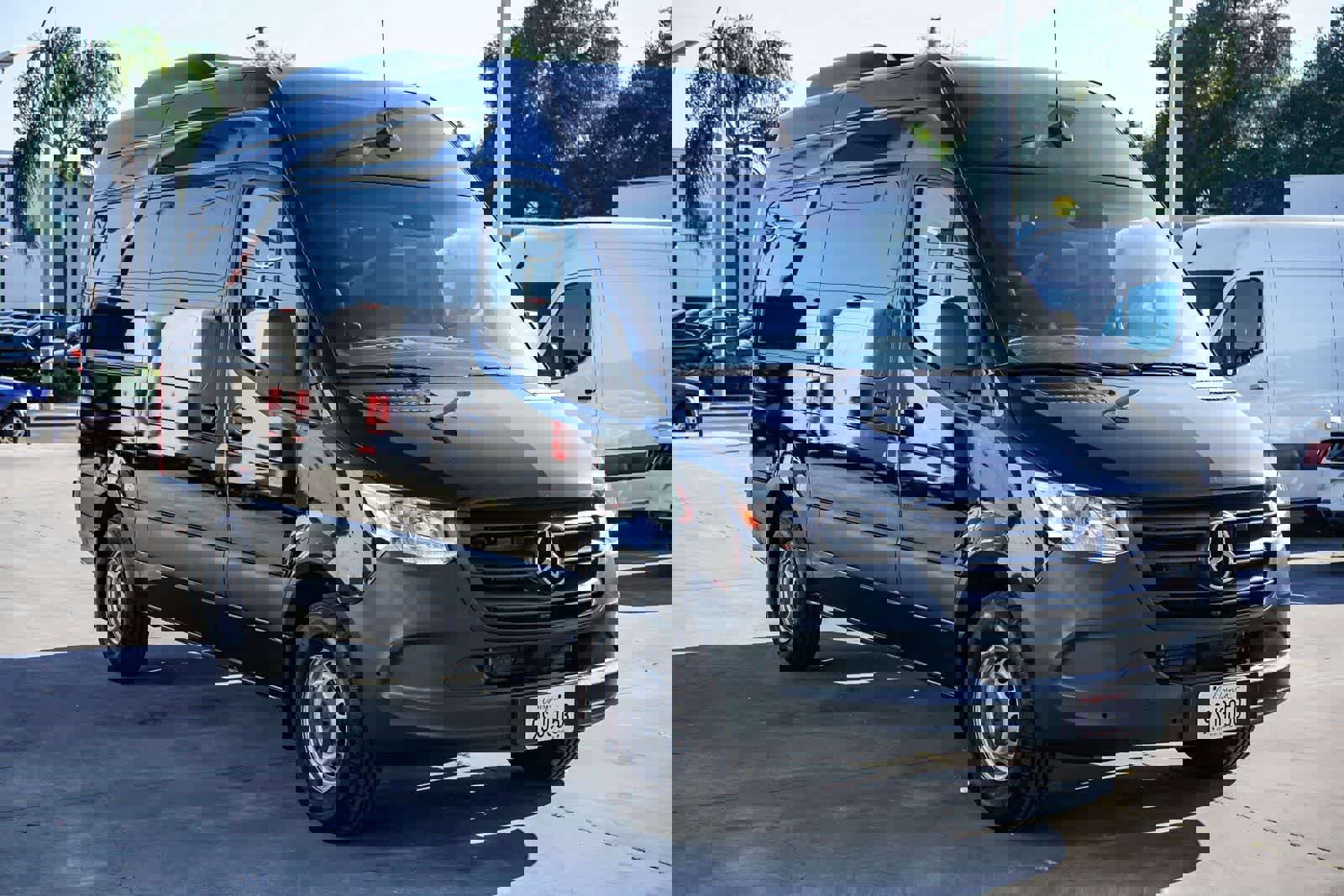 Used 2024 Mercedes-Benz Sprinter 2500 image 5