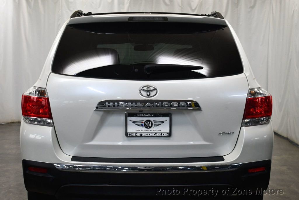 Used 2012 Toyota Highlander Limited w/ Tow Pkg image 10