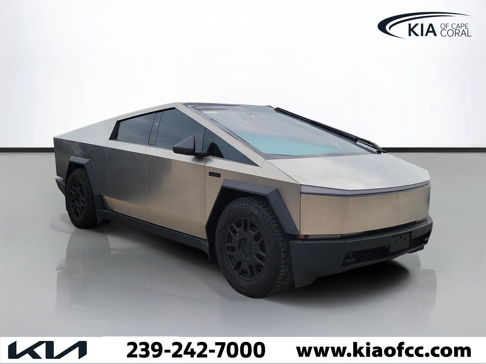 Used 2024 Tesla Cybertruck Cyberbeast AWD/4WD image 1