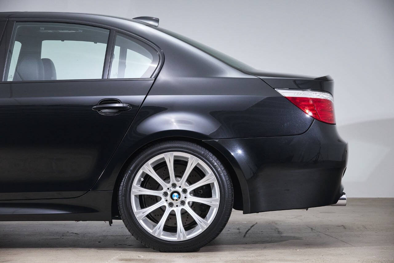 Used 2008 BMW M5 image 27