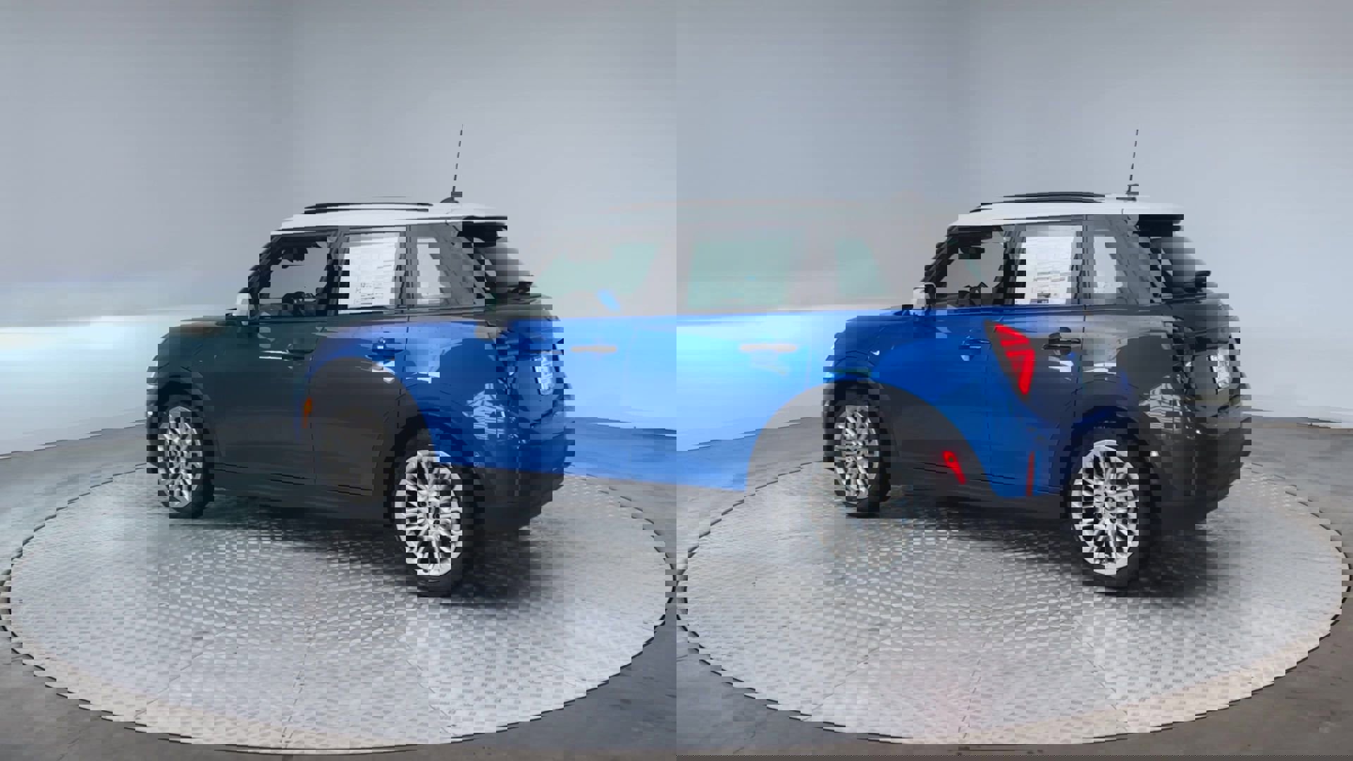 New 2026 MINI Cooper 4-Door Hardtop image 6