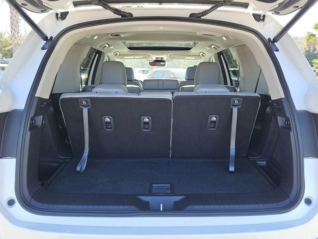 Used 2025 Honda Pilot Touring image 6