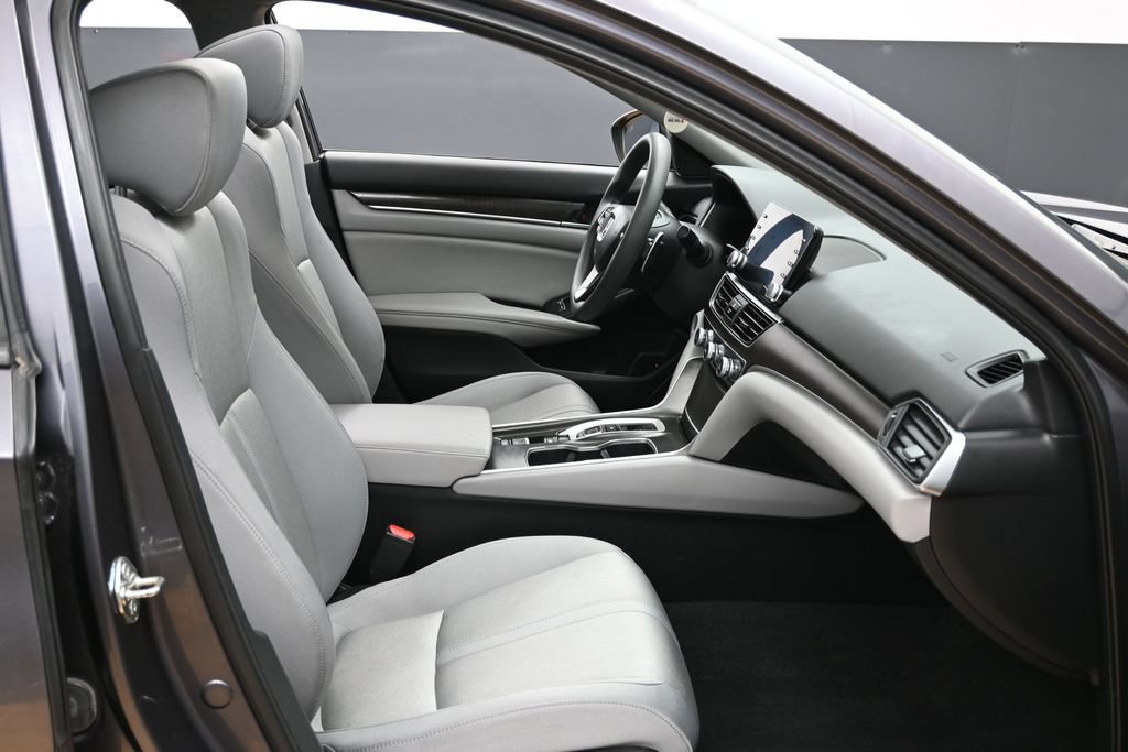 Used 2018 Honda Accord EX image 34