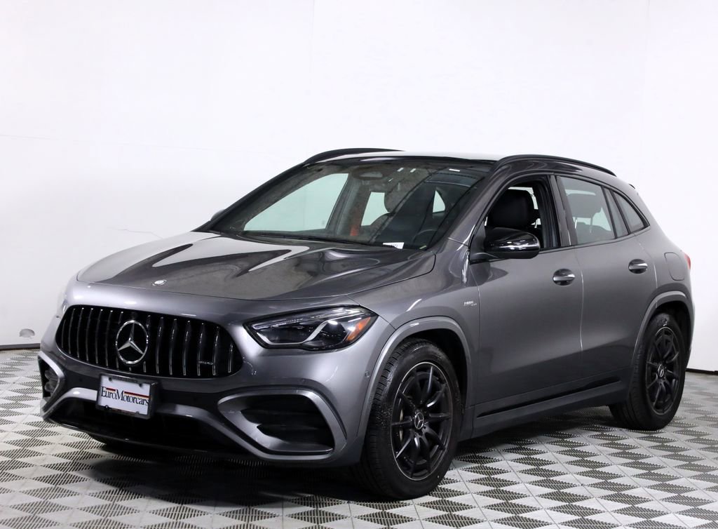Used 2025 Mercedes-Benz GLA 35 AMG 4MATIC image 3