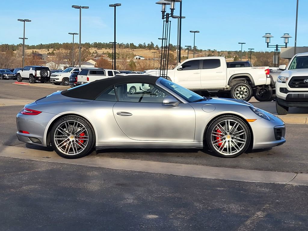Used 2019 Porsche 911 Carrera 4S AWD/4WD image 3