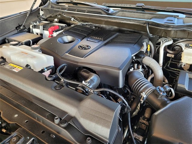 Used 2025 Toyota Tundra Limited image 34