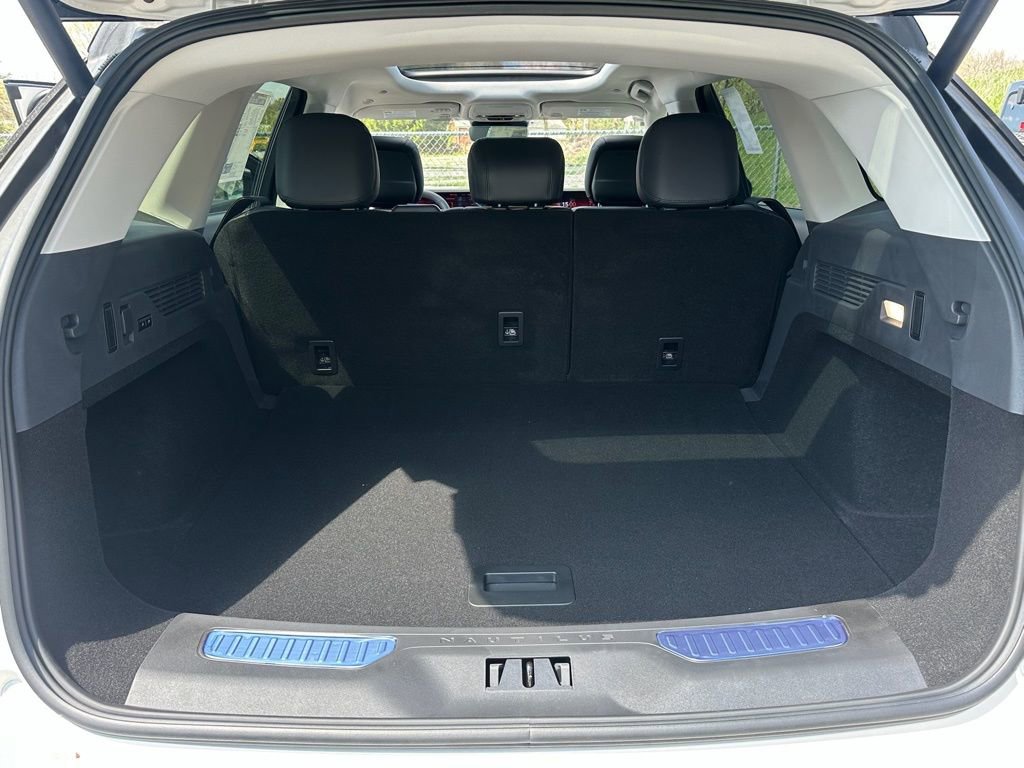 New 2026 Lincoln Nautilus Reserve w/ Jet Appearance Package AWD/4WD image 26