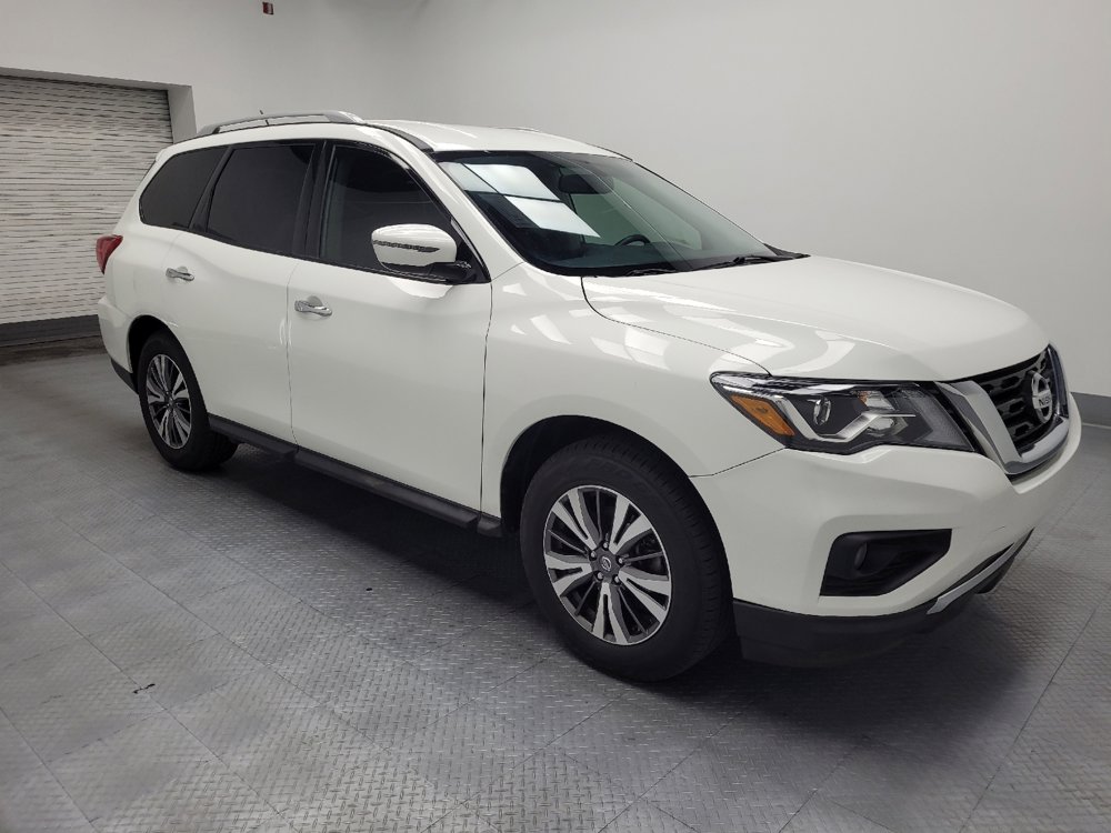 Used 2018 Nissan Pathfinder SV image 11