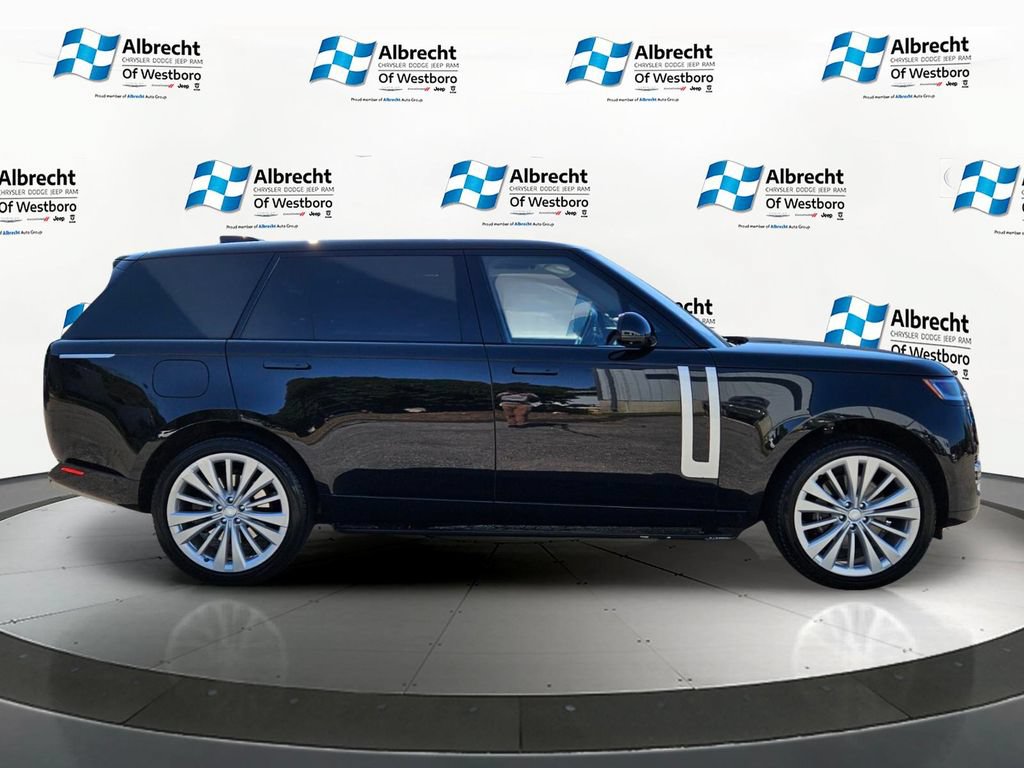 Used 2023 Land Rover Range Rover Long Wheelbase First Edition AWD/4WD image 6