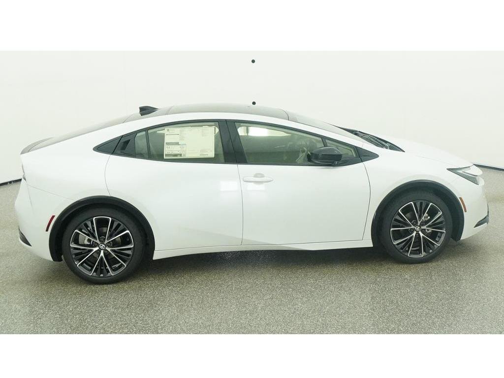 New 2027 Toyota Prius XLE FWD image 11