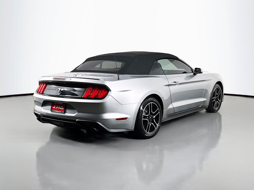 Used 2020 Ford Mustang Premium RWD image 6