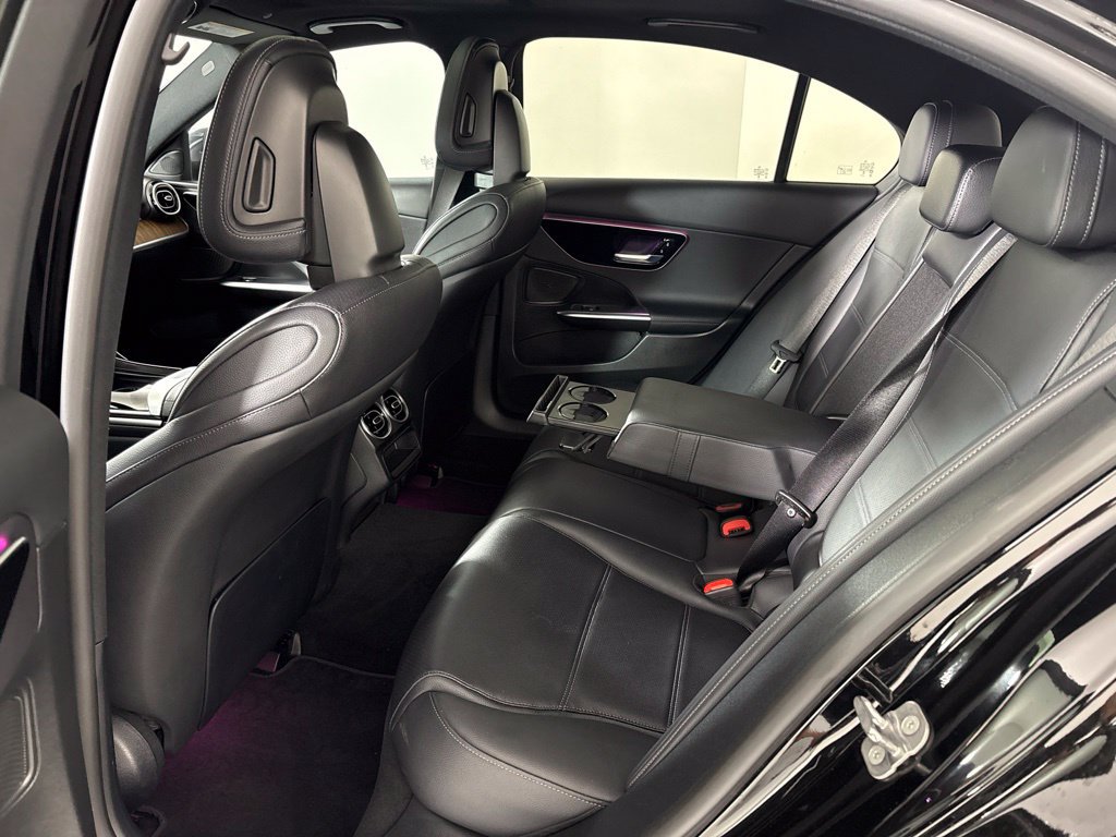 Used 2025 Mercedes-Benz C 300 4MATIC Sedan image 25