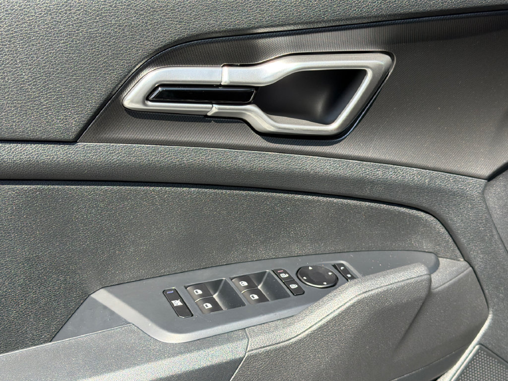 New 2027 Kia Sportage S FWD image 16