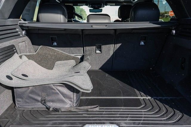 New 2025 Land Rover Range Rover Sport Dynamic SE image 38