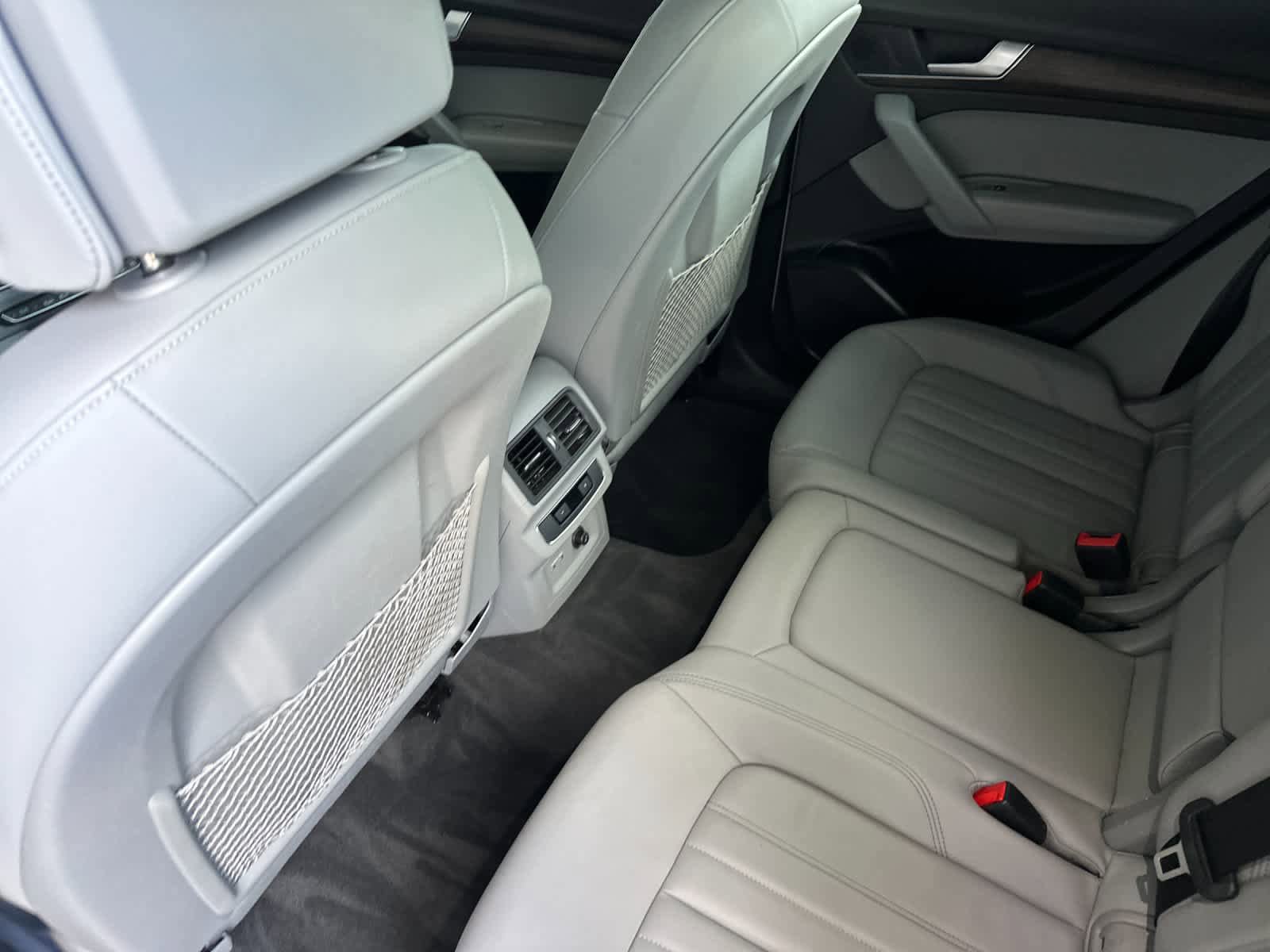 Used 2023 Audi Q5 2.0T Premium w/ Convenience Package AWD/4WD image 4