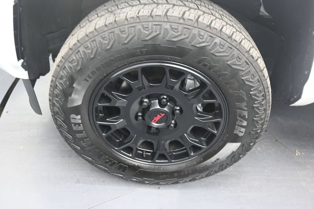 Used 2026 Toyota Tacoma SR5 RWD image 9