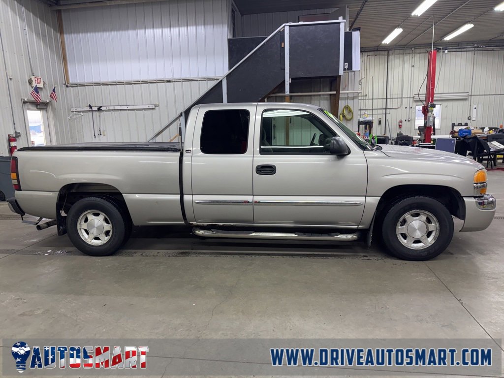 Used 2004 GMC Sierra 1500 SLE w/ Light Duty Power Package image 3