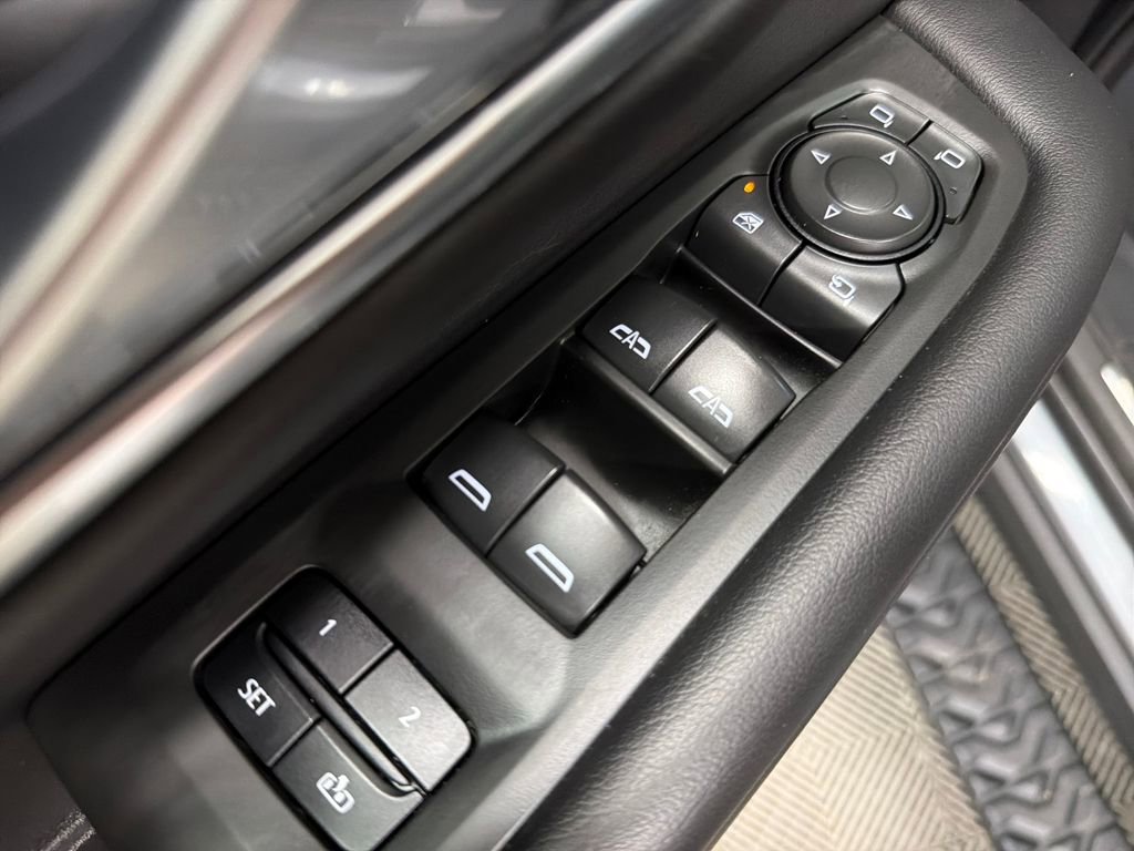 Used 2022 Chevrolet Suburban Z71 w/ Z71 Off-Road Package image 15