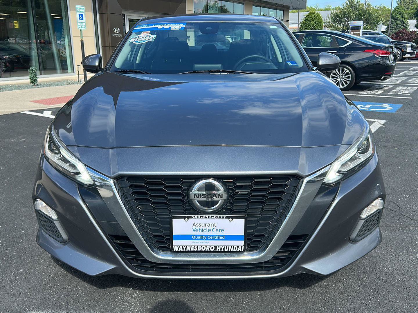 Used 2022 Nissan Altima 2.5 SV FWD image 11