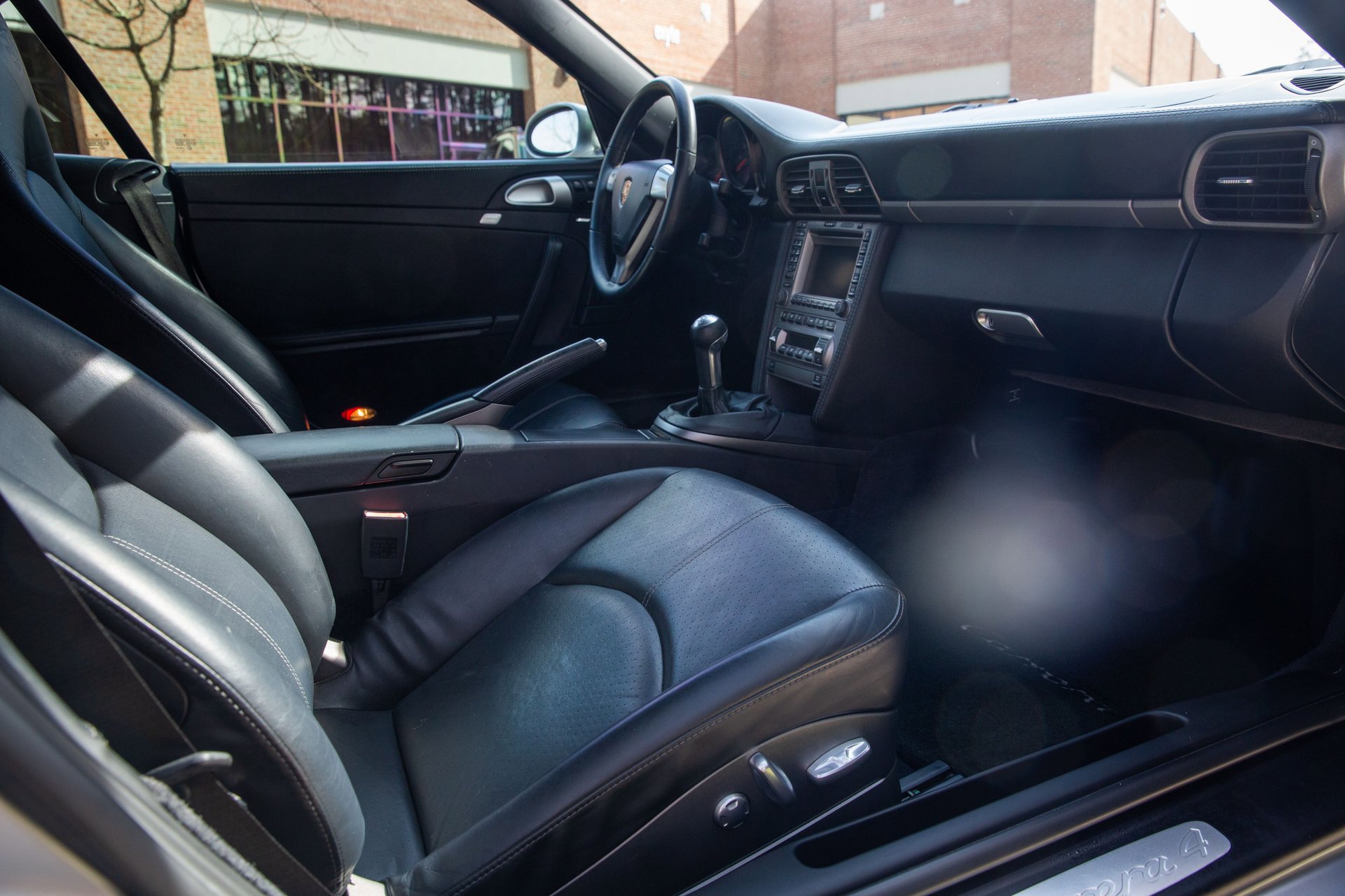 Used 2006 Porsche 911 Carrera 4 image 34