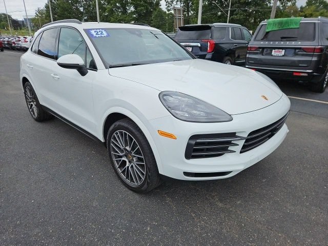 Used 2022 Porsche Cayenne Platinum Edition AWD/4WD image 2