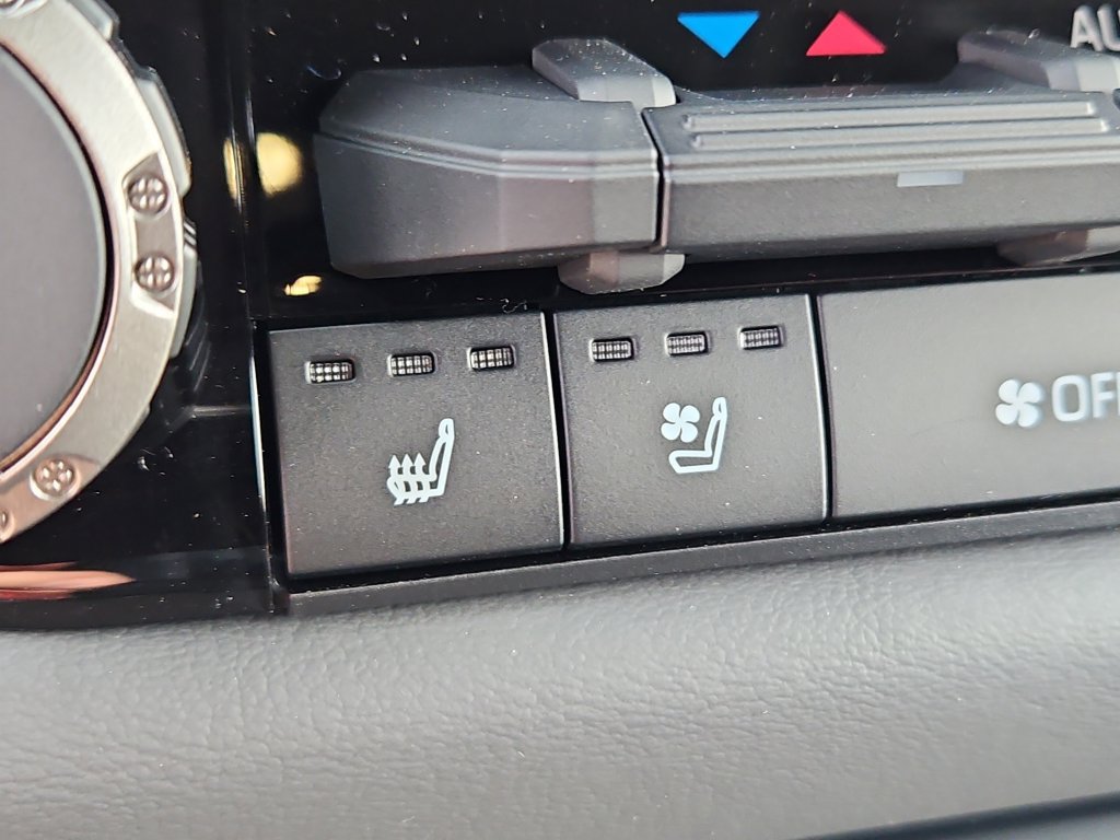 New 2026 Toyota Tundra Capstone AWD/4WD image 13