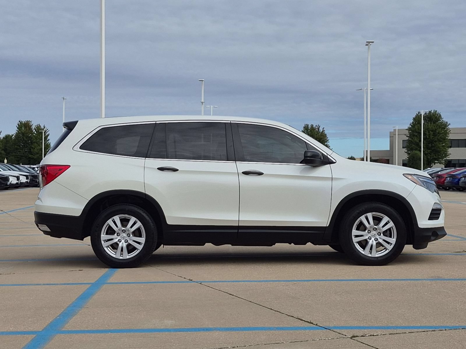 Used 2016 Honda Pilot LX image 6