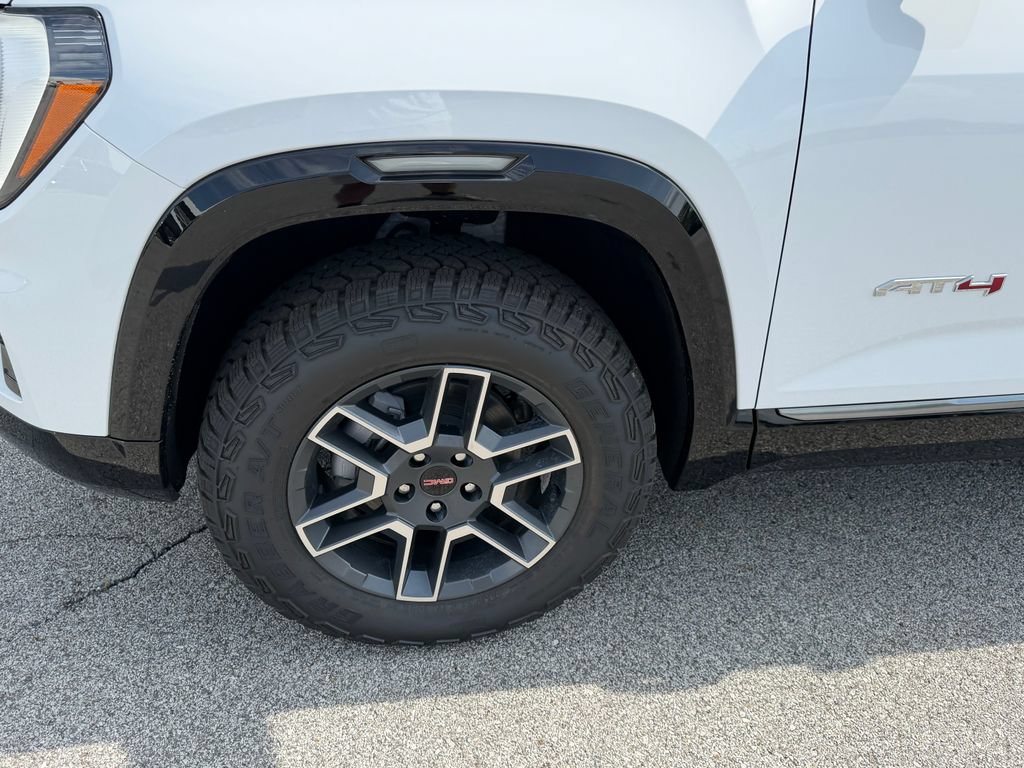 New 2027 GMC Terrain AT4 w/ Convenience Package III AWD/4WD image 4